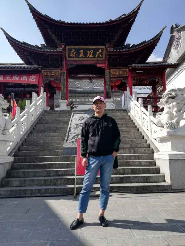 旧事离人的第一张照片--云南中老年相亲网