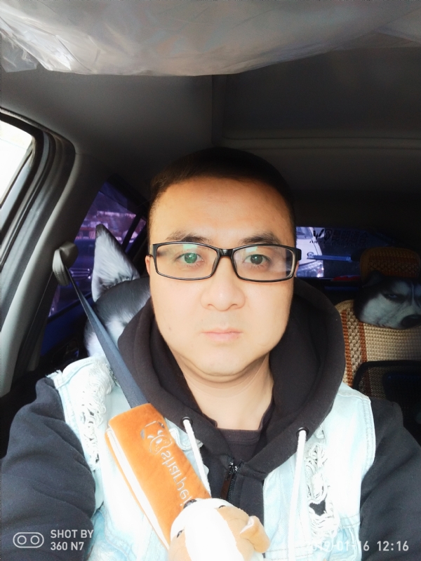 香烟最懂男人心的第一张照片--云南中老年相亲网