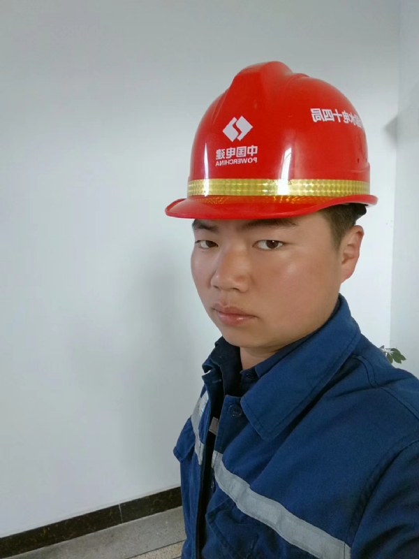 小公牛的第一张照片--云南中老年相亲网