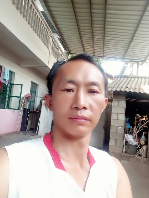 白鸽的第一张照片--云南中老年相亲网