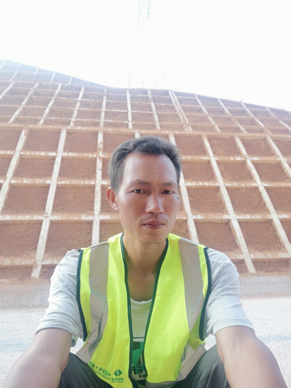 哥们的第一张照片--云南中老年相亲网