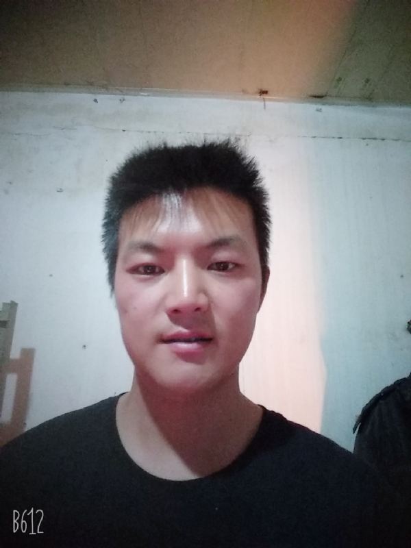 风轻云淡的第一张照片--云南中老年相亲网