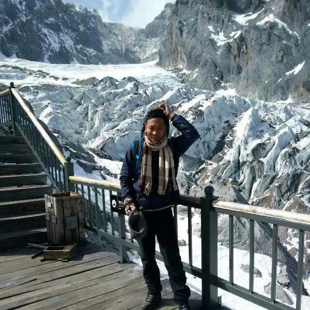 眯眯的第一张照片--云南中老年相亲网