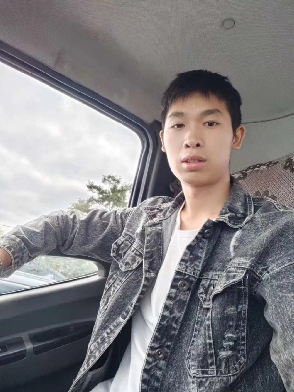 康康的第一张照片--云南中老年相亲网