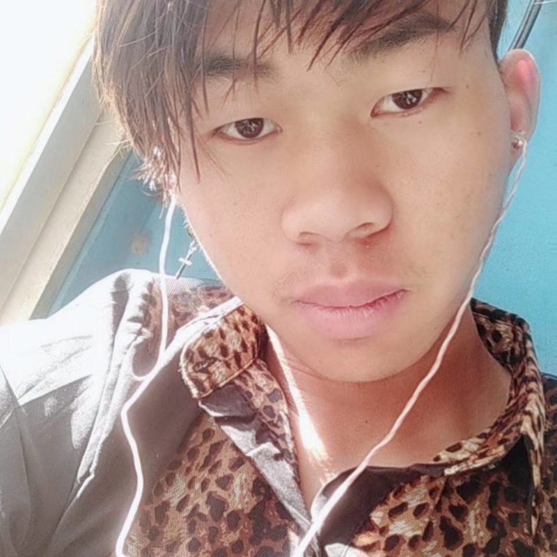 少年不在少的第三张照片--云南中老年相亲网