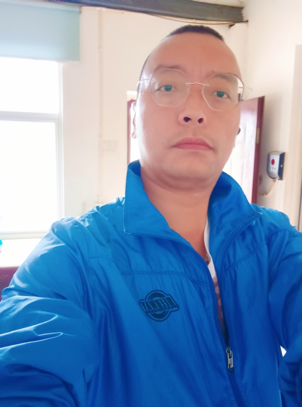 通海混混的第一张照片--云南中老年相亲网